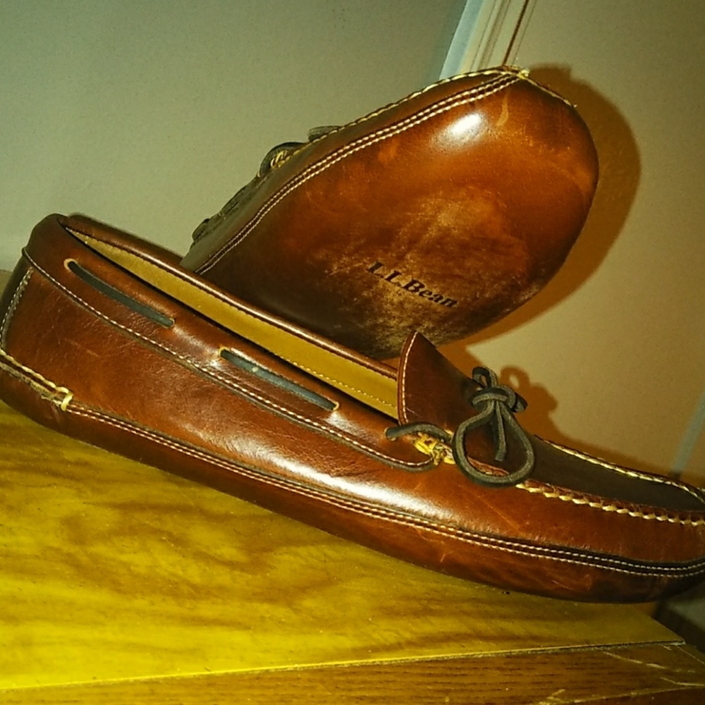 L.L. Bean (Vintage) men's 11.5 all leather moccasi